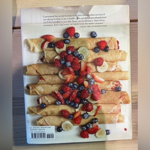 The Skinnytaste Cookbook by Gina Homolka - Picture 2 of 3